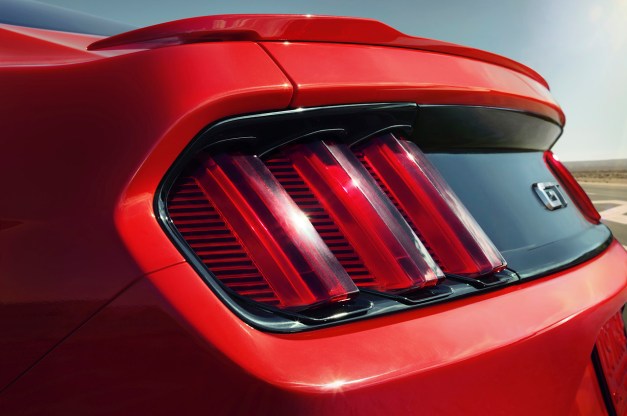 12-2015-ford-mustang-1